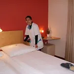 Town - Kleines Privathotel In Bestlage Ξενοδοχείο