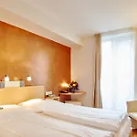Town - Kleines Privathotel In Bestlage Βιζμπάντεν