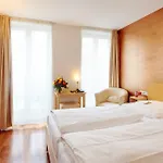 Town - Kleines Privathotel In Bestlage Βιζμπάντεν