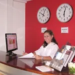 Town - Kleines Privathotel In Bestlage