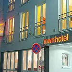 Ξενοδοχείο Town - Kleines Privathotel In Bestlage