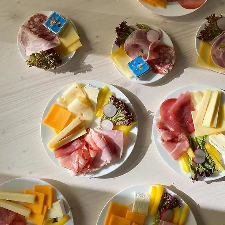 فندق Town - Kleines Privathotel In Bestlage 3*