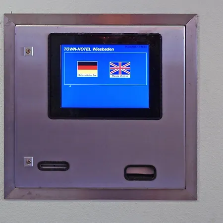 Town - Kleines Privathotel In Bestlage Wiesbaden