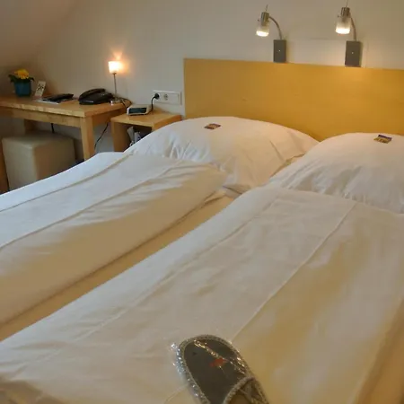 Town - Kleines Privathotel In Bestlage Βιζμπάντεν