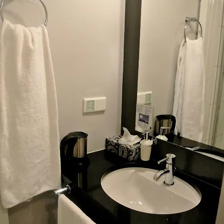 Town - Kleines Privathotel In Bestlage فيسبادن