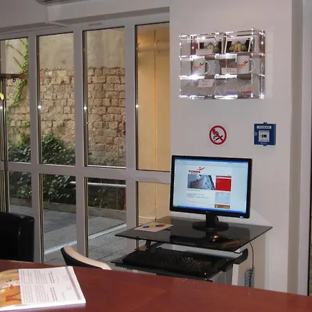 Town - Kleines Privathotel In Bestlage Βιζμπάντεν