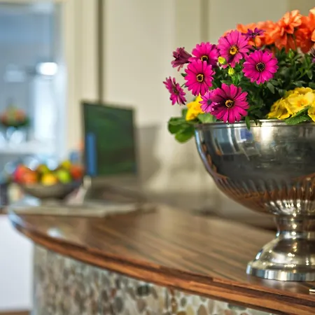 Town - Kleines Privathotel In Bestlage 3* فيسبادن