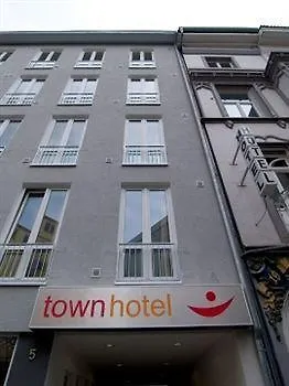 Town Hotel Wiesbaden City Centre 3*