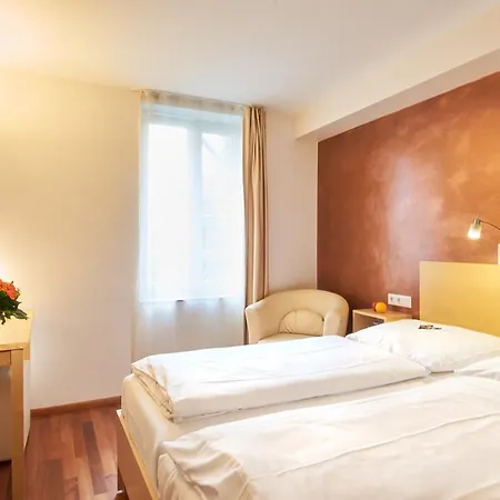 Town Hotel Wiesbaden City Centre