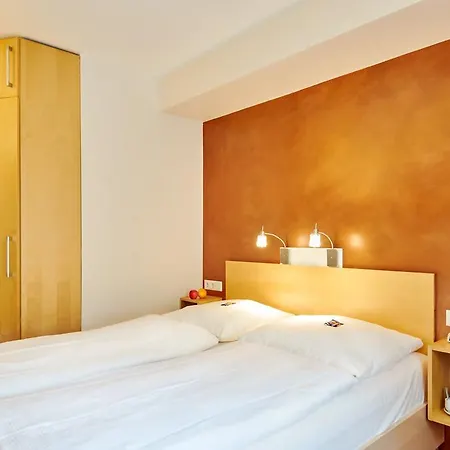 Hotel Town - Kleines Privathotel In Bestlage 3*