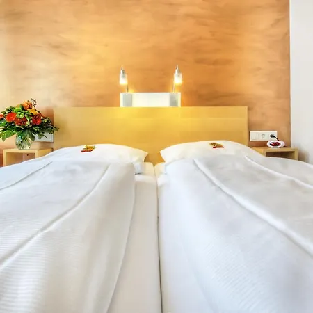 Hotel Town Hotel Wiesbaden City Centre 3*