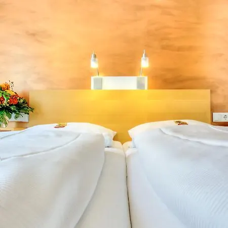 Town Hotel Wiesbaden City Centre