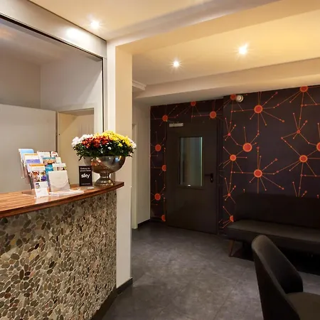 Отель Town - Kleines Privathotel In Bestlage 3*