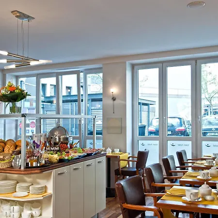 Town Hotel Wiesbaden City Centre