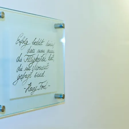 Town - Kleines Privathotel In Bestlage 3* فيسبادن