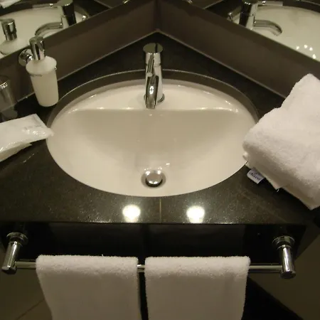 Hotel Town Hotel Wiesbaden City Centre 3*