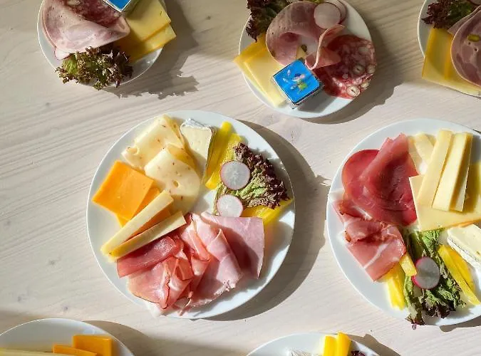 Hotel Town - Kleines Privathotel In Bestlage 3*