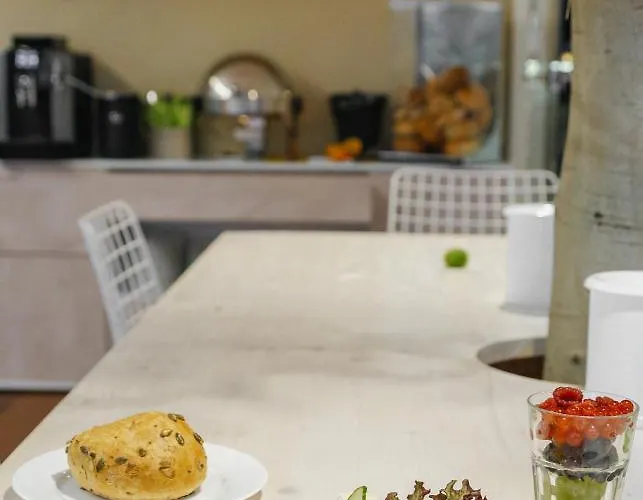 Hotel Town - Kleines Privathotel In Bestlage 3*