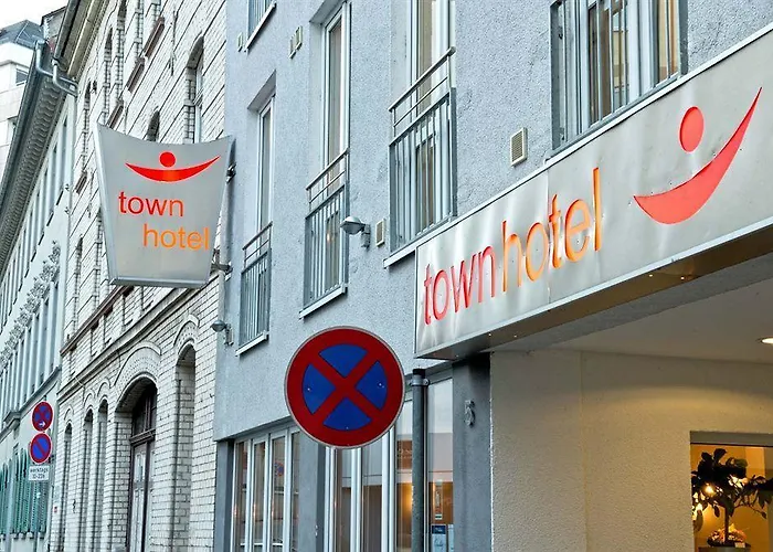 Town - Kleines Privathotel In Bestlage Отель Висбаден