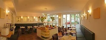 Town - Kleines Privathotel In Bestlage Hotel Wiesbaden