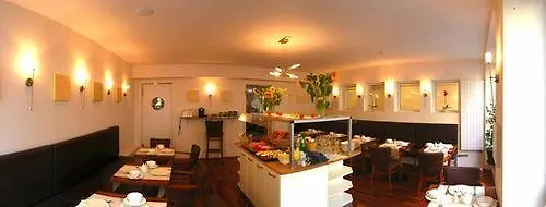 Hotel Town - Kleines Privathotel In Bestlage Wiesbaden