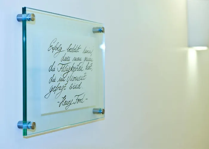 Town - Kleines Privathotel In Bestlage 3* Висбаден